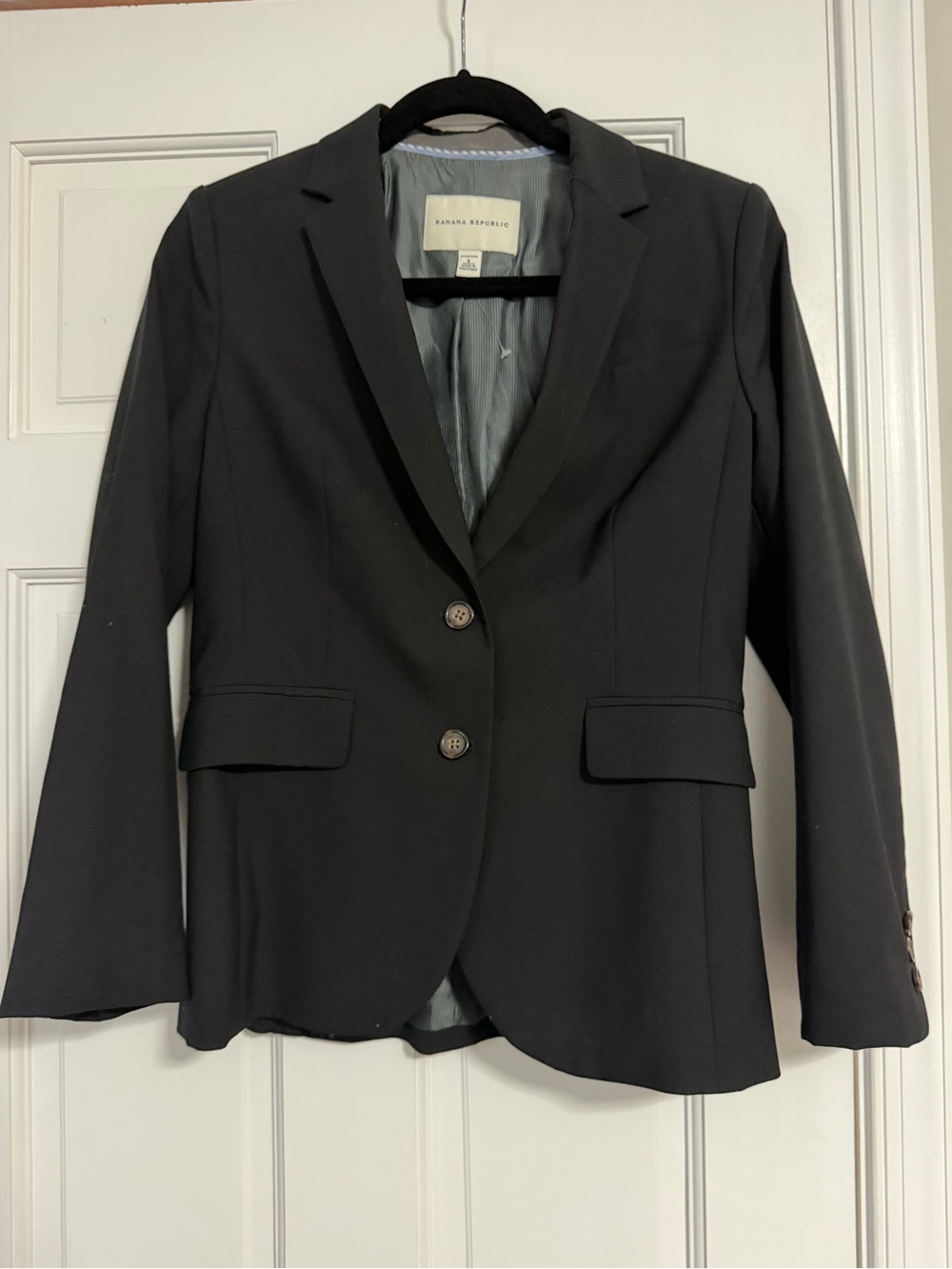 Banana Republic Women's Blazer in Black Size 6 Like New